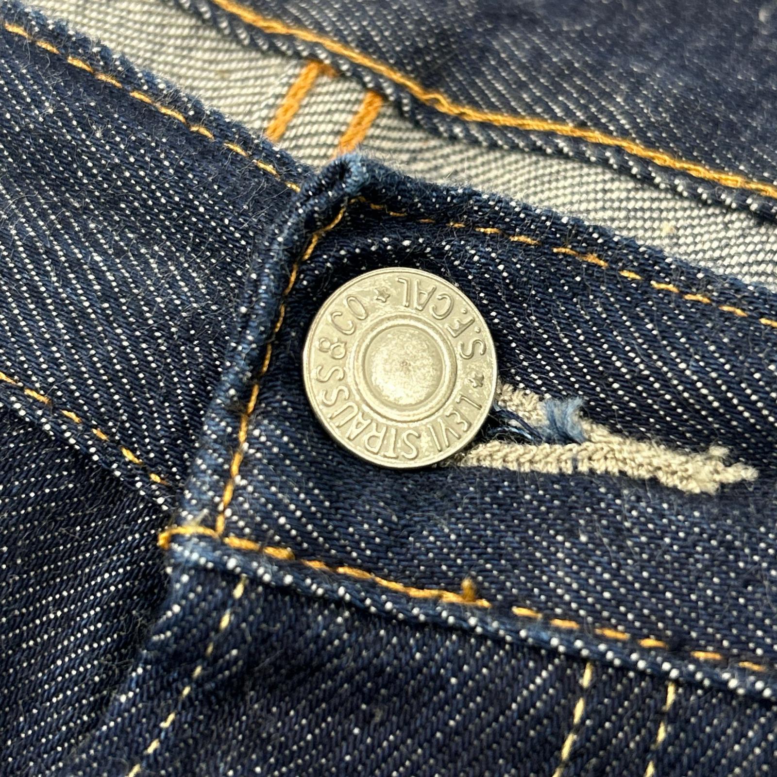 リーバイス デニムストレートパンツ
