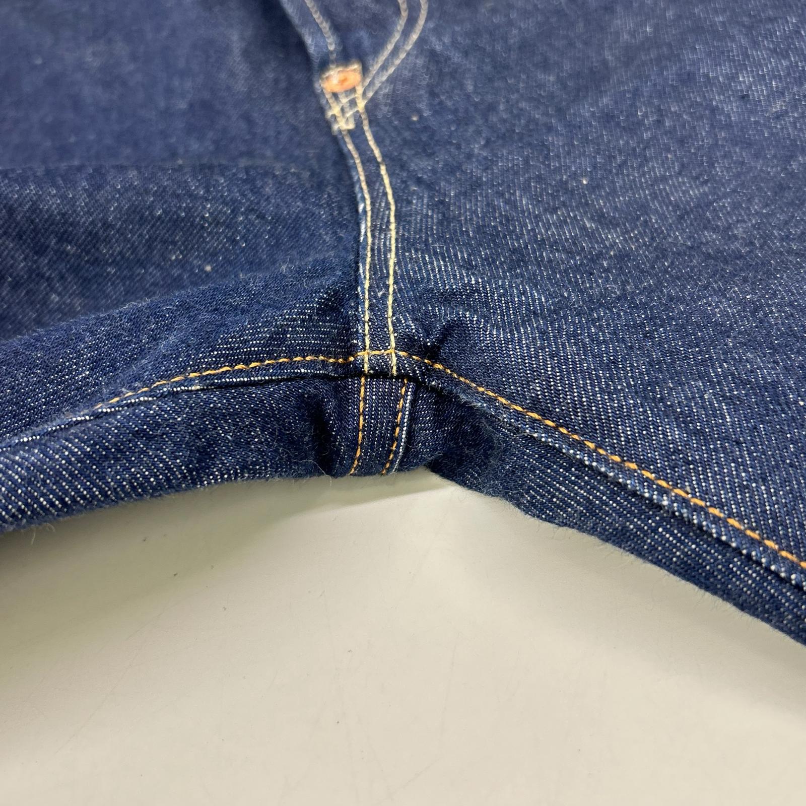 リーバイス デニムストレートパンツ