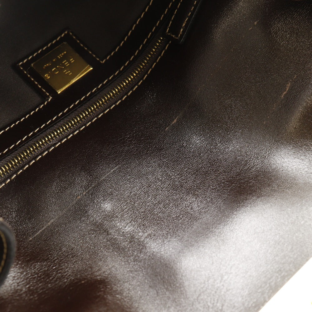 フェンディ マンマ バゲット ビニール ショルダー バッグ