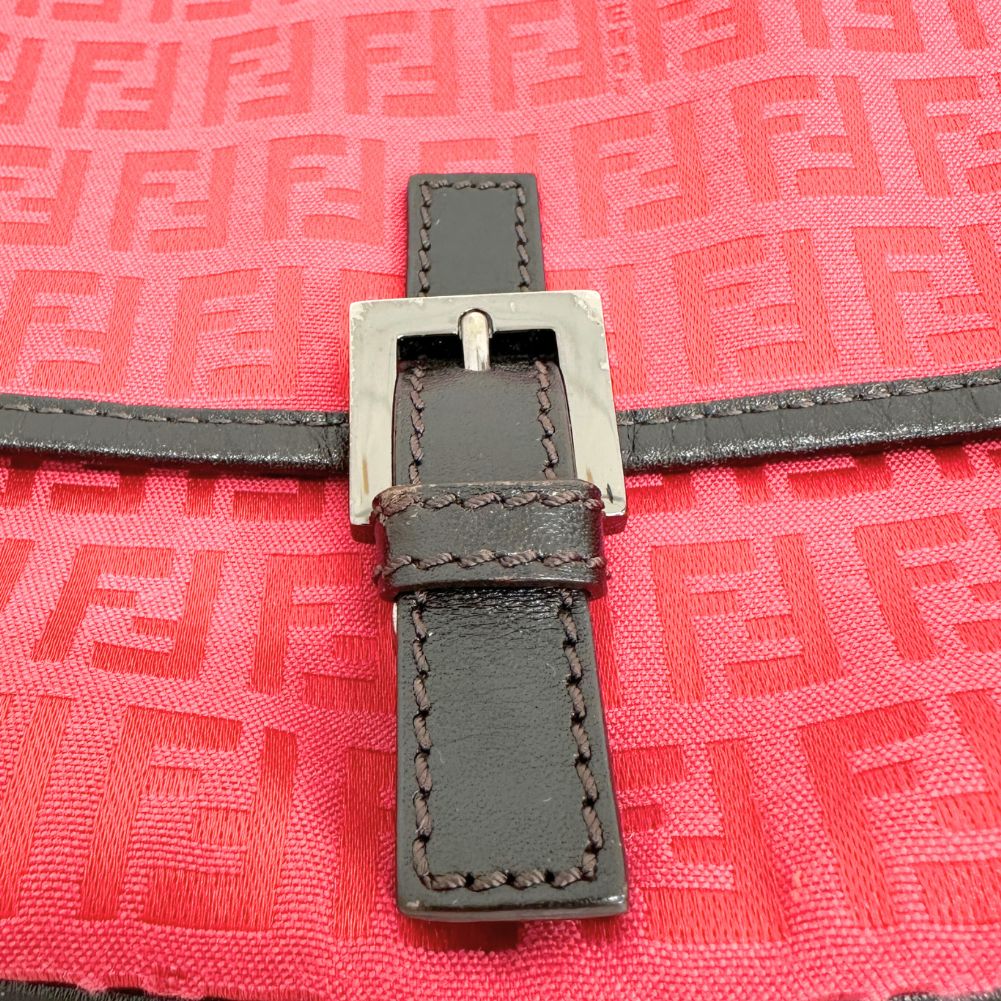 フェンディ ズッカ キャンバス ショルダーバッグ 8BT052