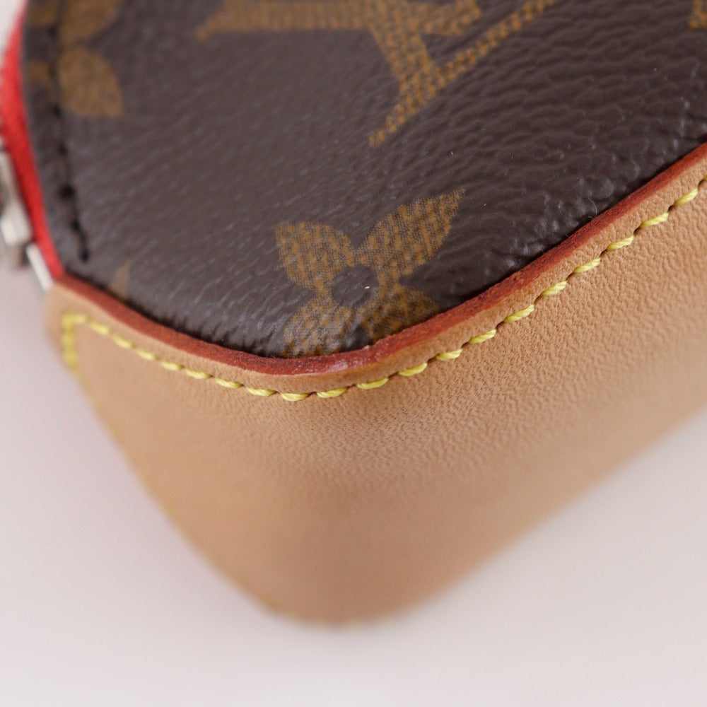 ルイ・ヴィトン トゥルース エリザベス モノグラム ペンケース