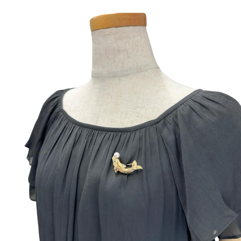 カルティエ ドルフィンモチーフ K18 パール エメラルド ブローチ