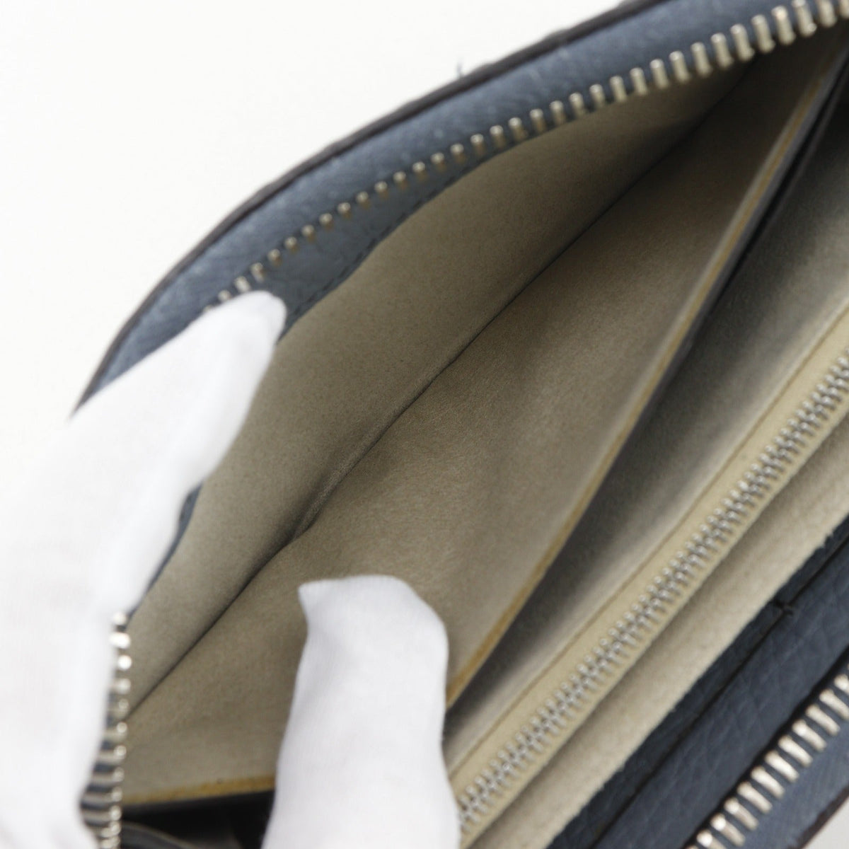 フェンディ セレリア レザー長財布