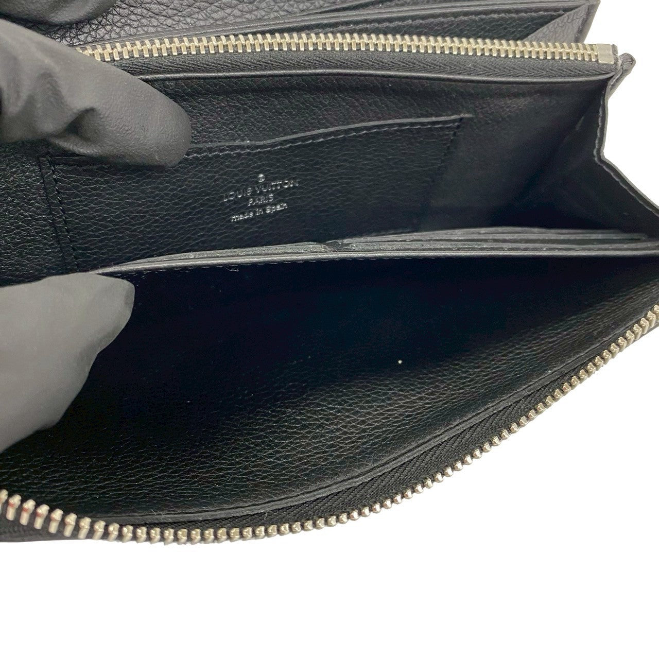 ルイヴィトン ロックミー レザー長財布