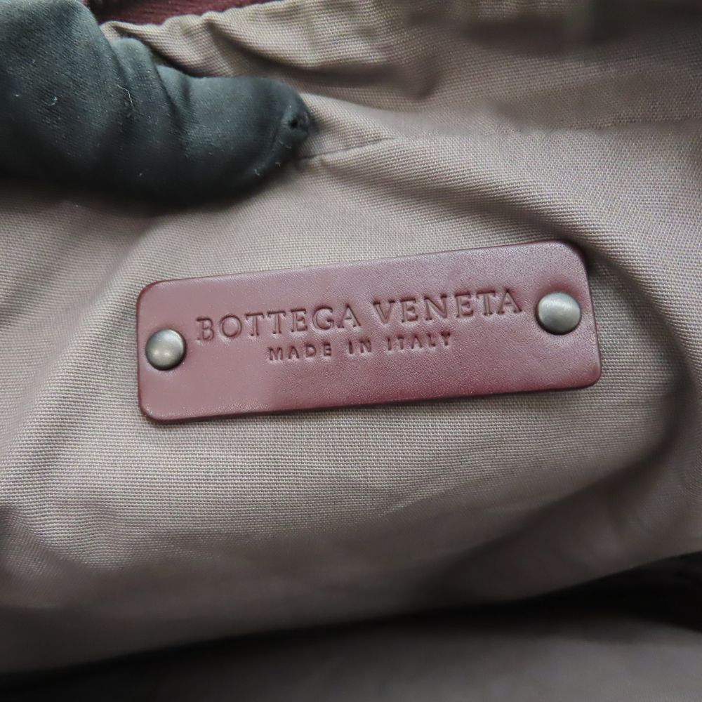 ボッテガヴェネタ イントレチャート レザー ボディバッグ