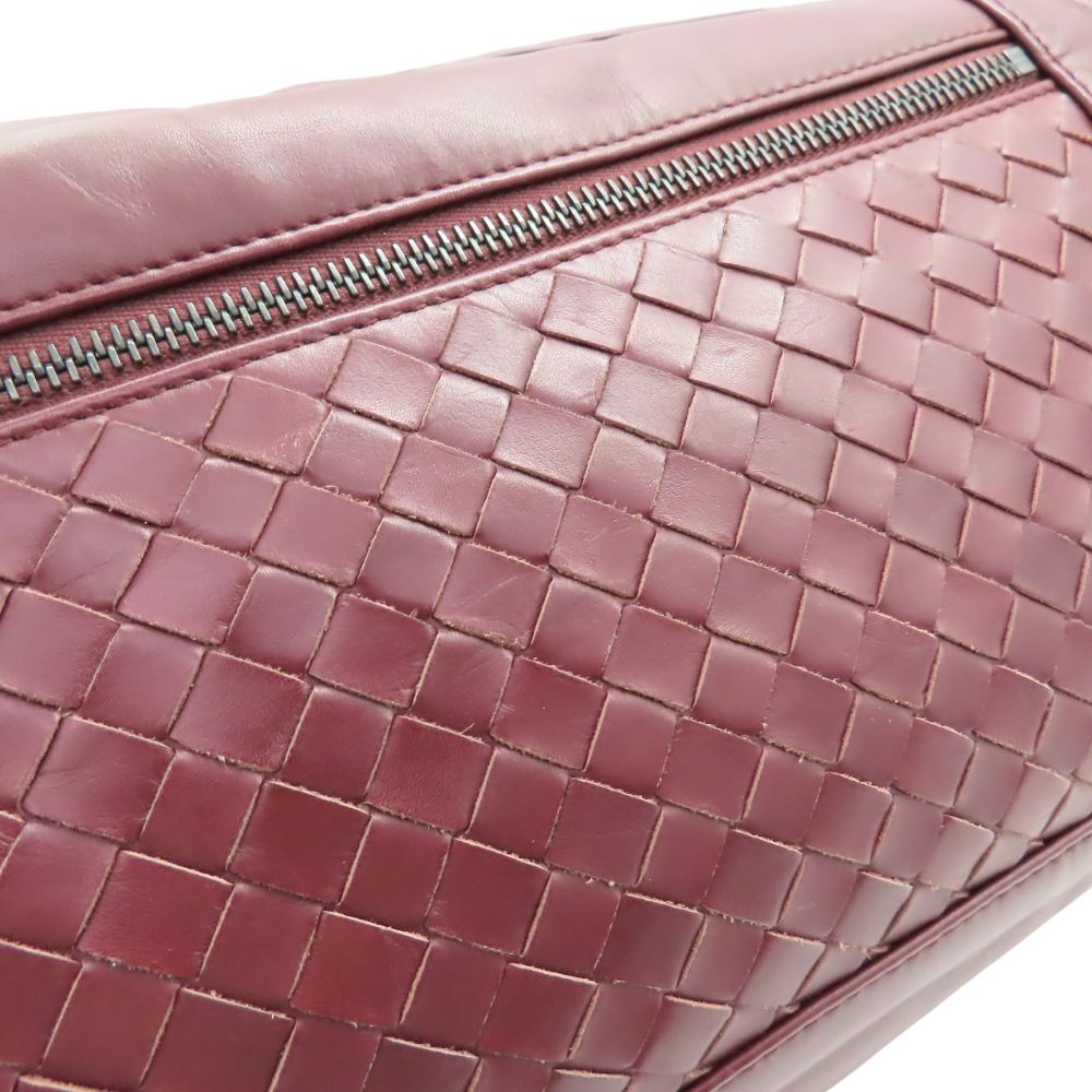 ボッテガヴェネタ イントレチャート レザー ボディバッグ