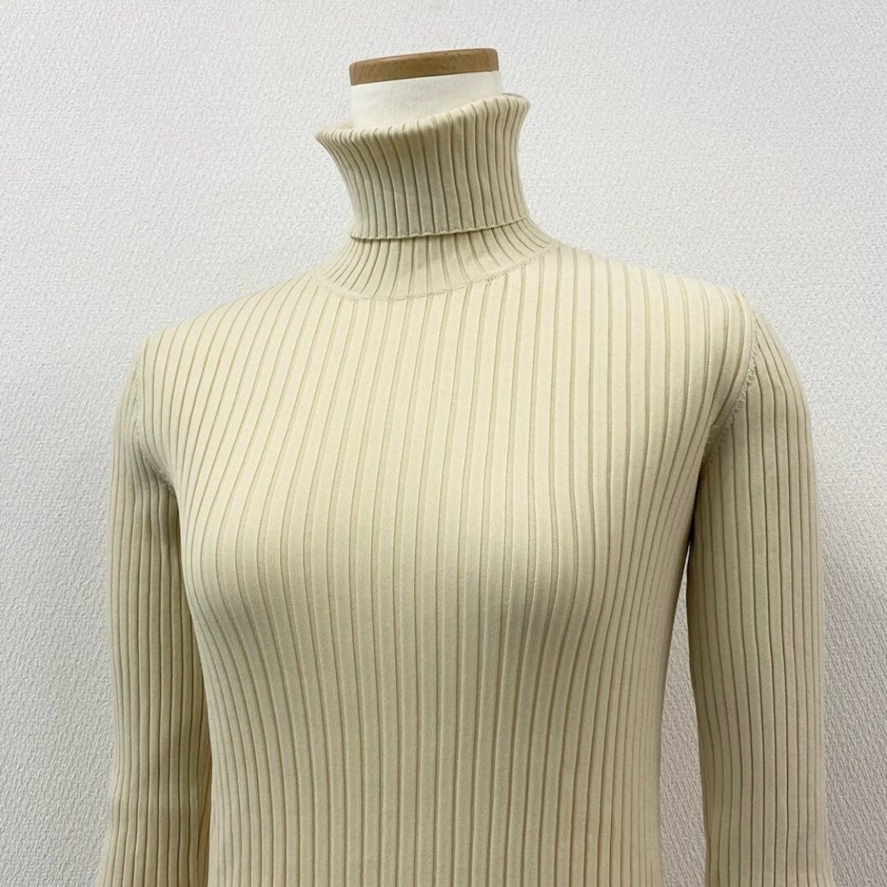 ルイヴィトン リブニットトップス