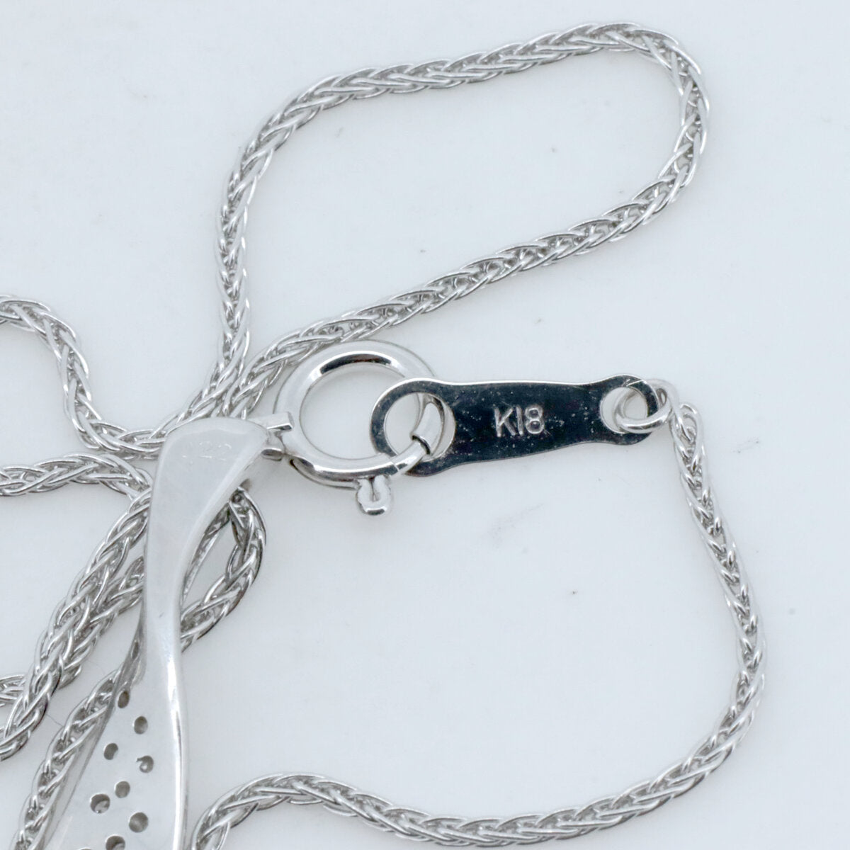 ヴァンドーム青山 K18WGダイヤモンドネックレス