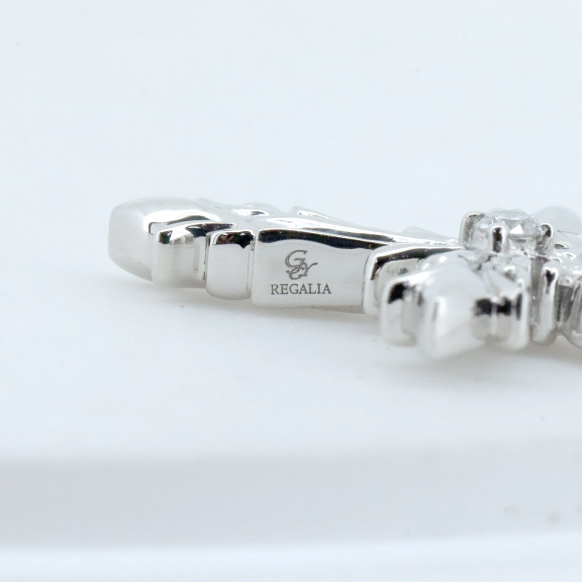 ユキザキ レガリア Pt900 ダイヤモンド ペンダント