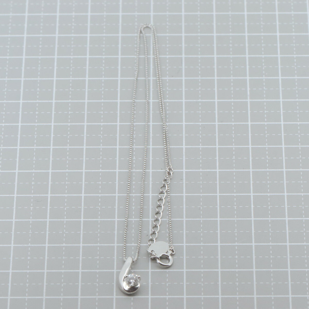 ヨンドシー Pt850 ダイヤモンドネックレス
