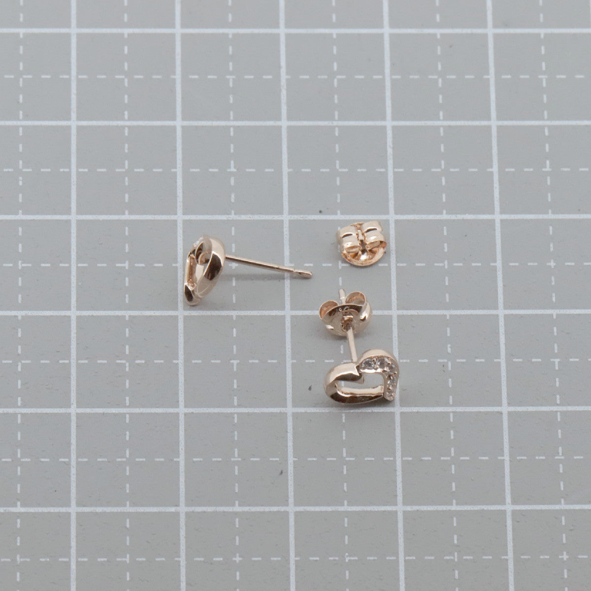 ヨンドシー Au750 ダイヤモンド ハート モチーフ ピアス