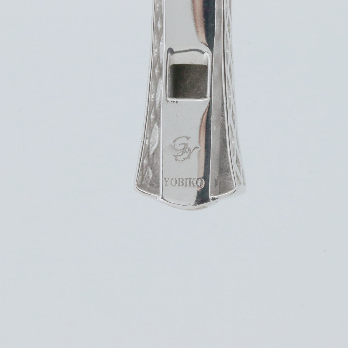 ユキザキ YOBIKO Au750 ダイヤモンドペンダント
