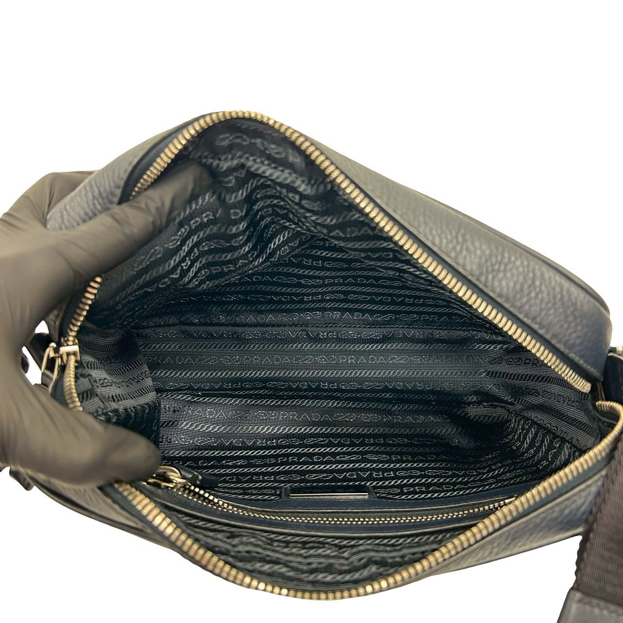 プラダ レザー ミニ ショルダー バッグ