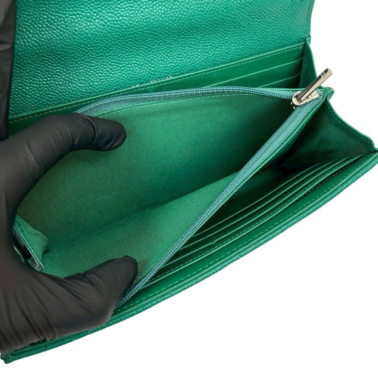 シャネル マトラッセ キャビア レザー ウォレット