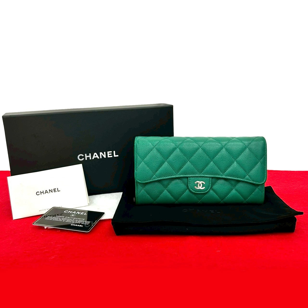 シャネル マトラッセ キャビア レザー ウォレット