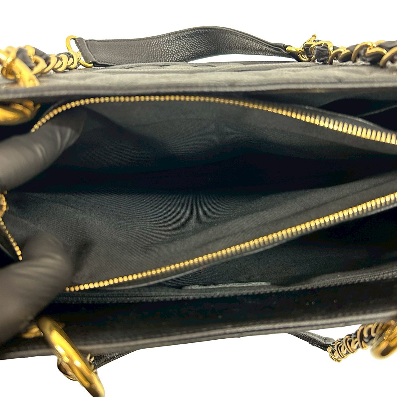 シャネル マトラッセ キャビア レザー トートバッグ