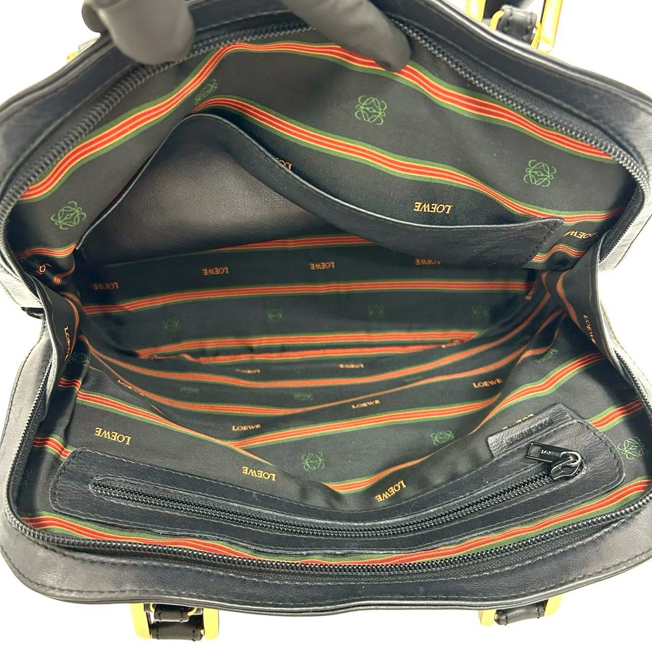 ロエベ ナッパレザー ハンドバッグ
