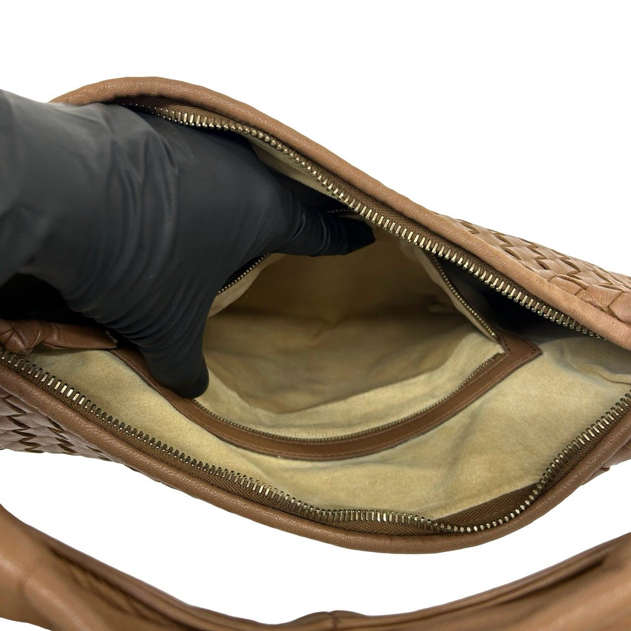 ボッテガヴェネタ イントレチャート レザーハンドバッグ