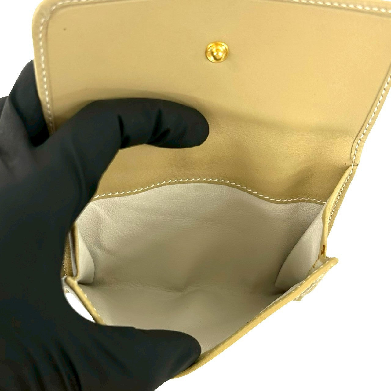 グッチ レザー二つ折り財布