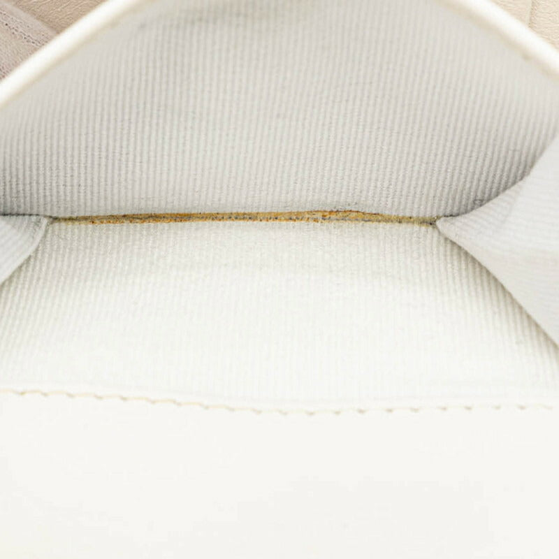 シャネル ココマーク ビジュー マトラッセ キャビアスキン 三つ折り財布