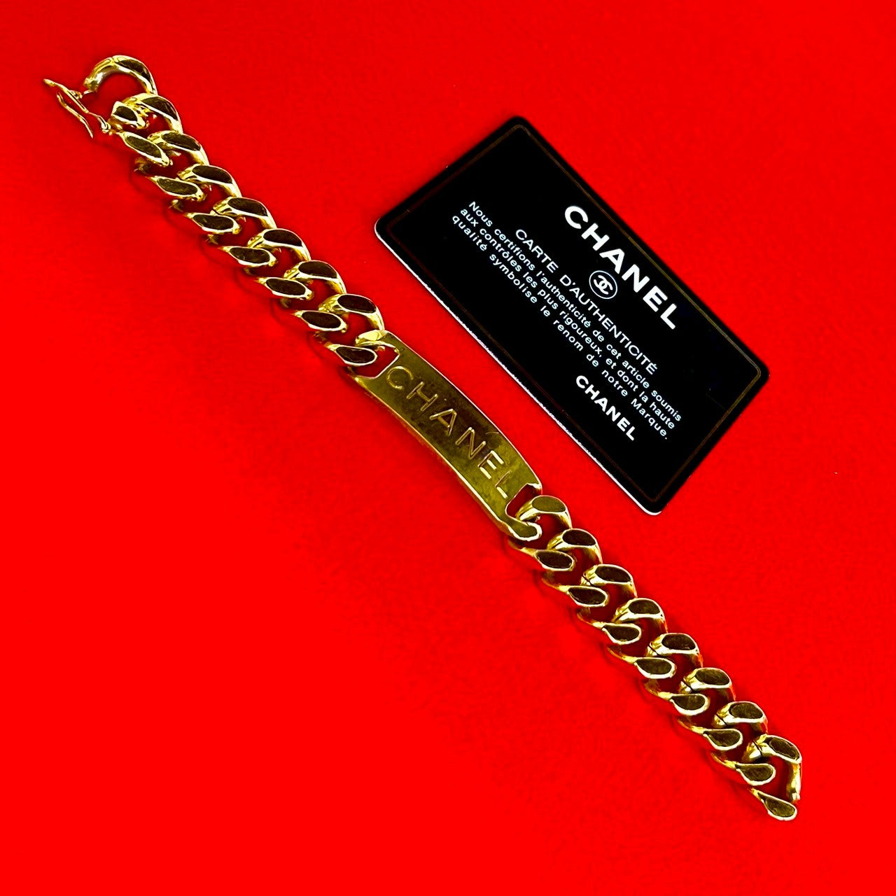 シャネル ロゴ ブレスレット