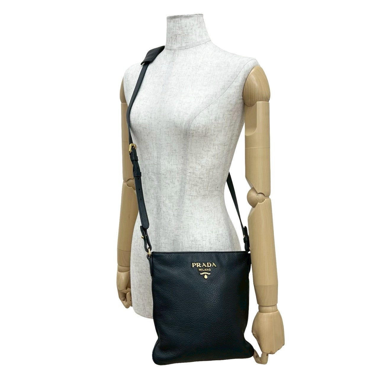 プラダ レザー ミニ ショルダー バッグ