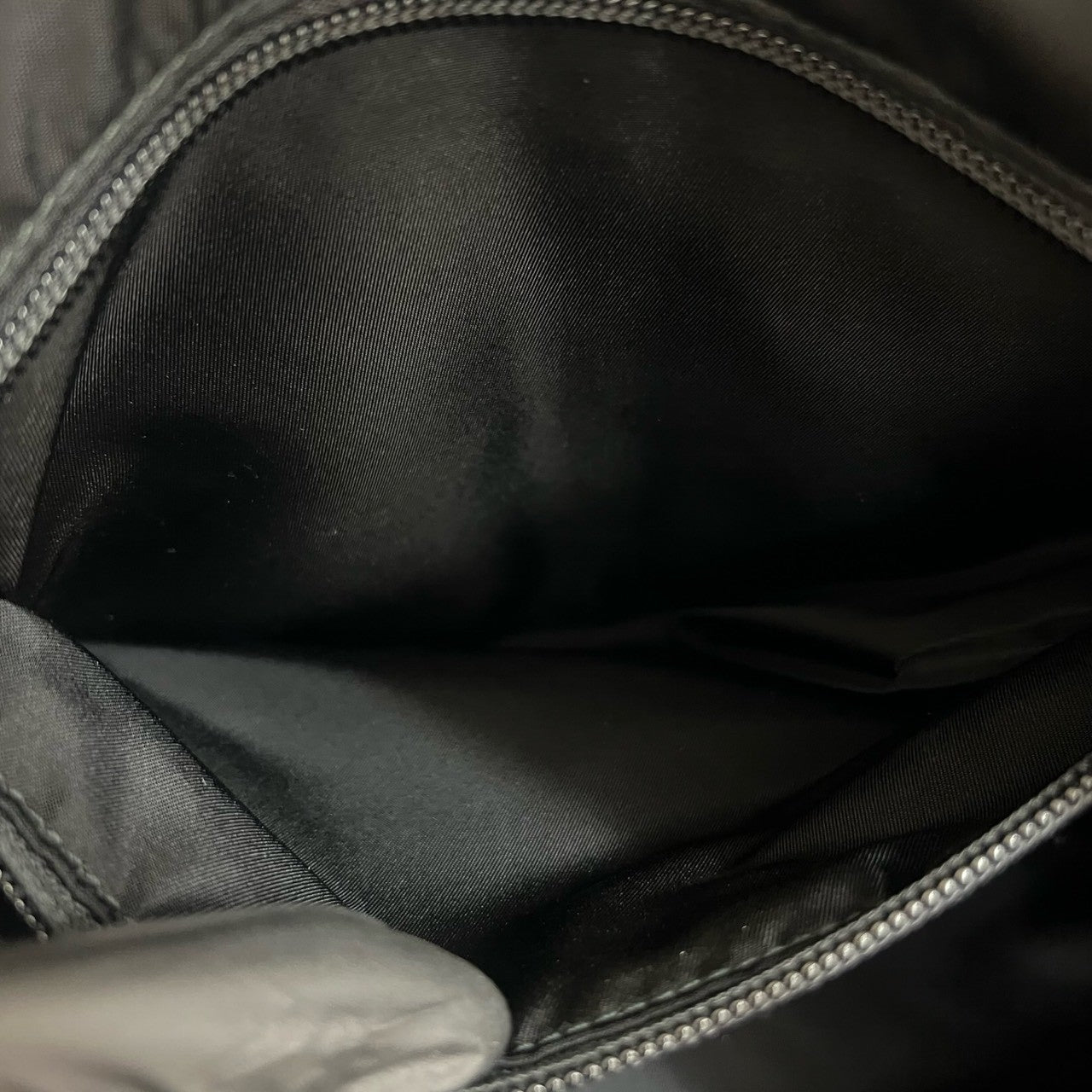 プラダ テッスート ナイロン バックパック