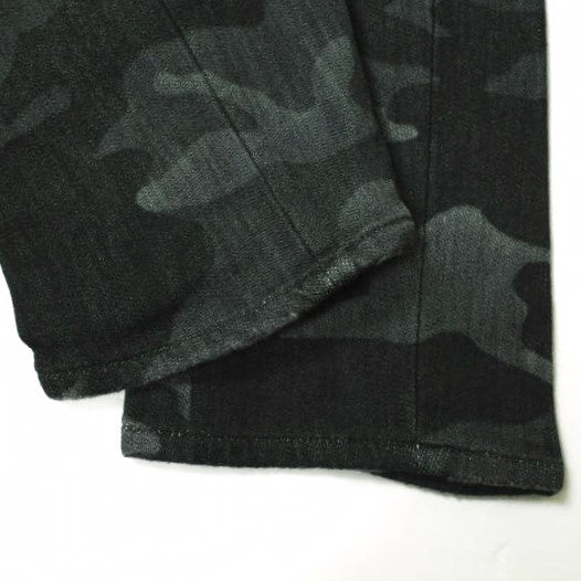 イージーンズ TWIST コットン混デニムパンツ