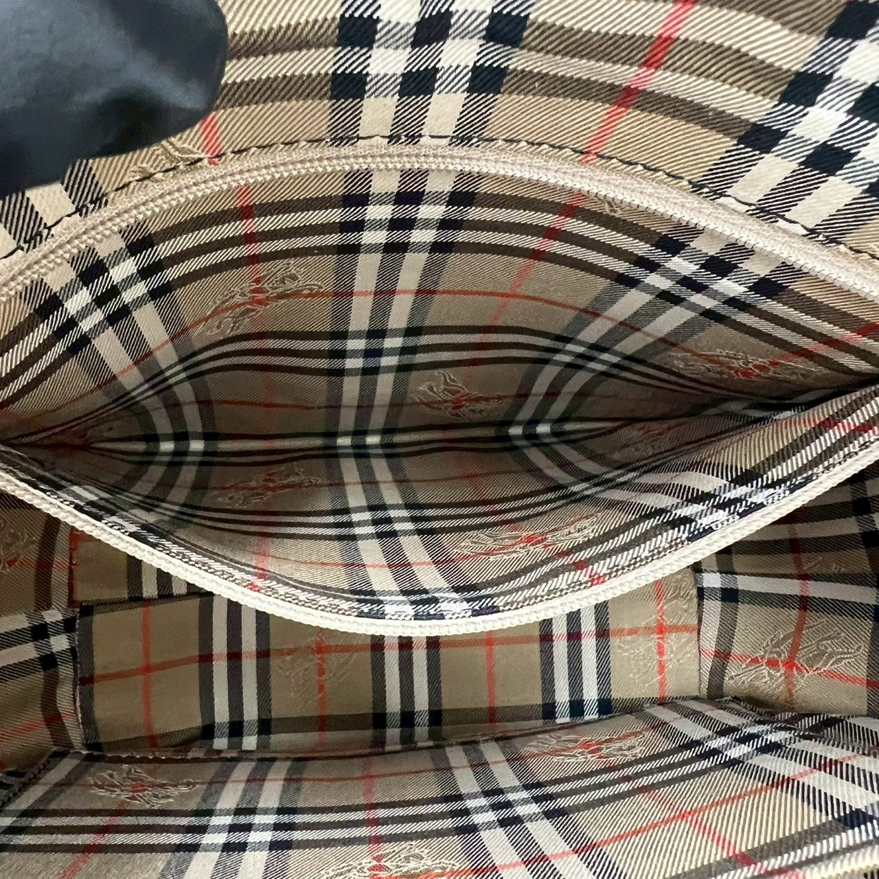 バーバリー レザー トートバッグ