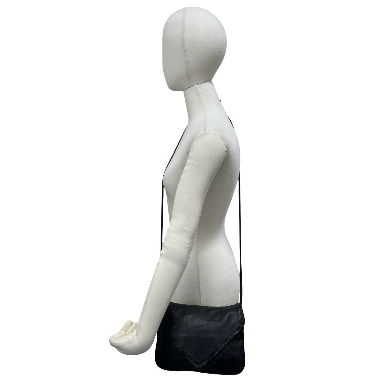 ロエベ ナッパレザーショルダーバッグ
