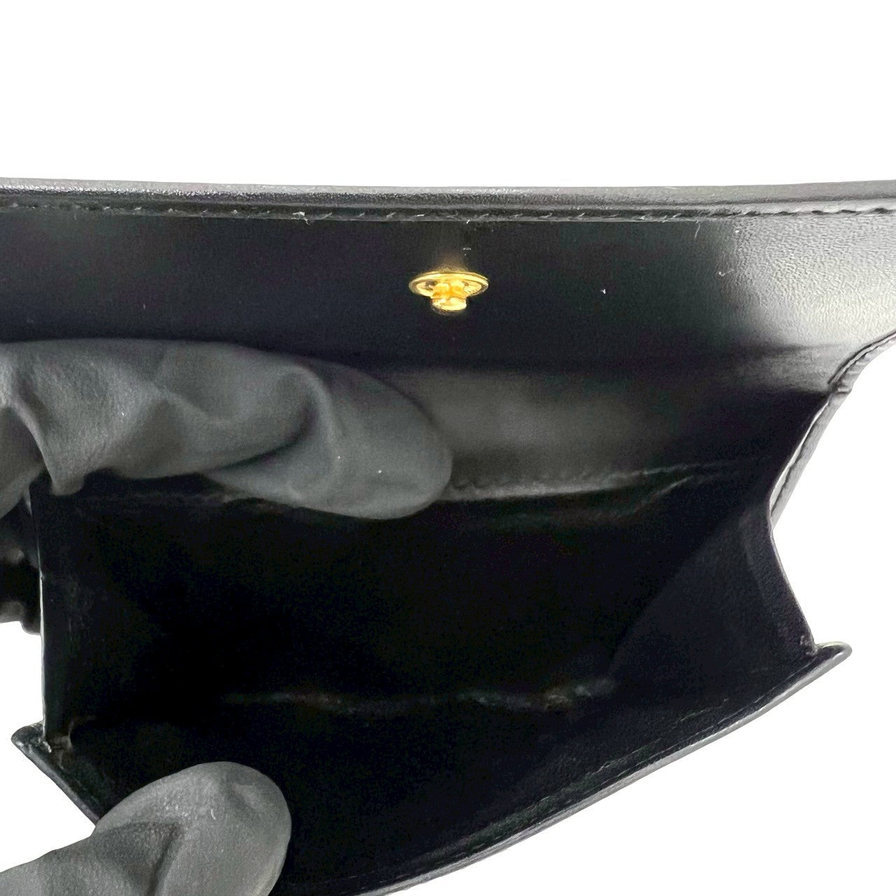 グッチ レザー 二つ折り財布
