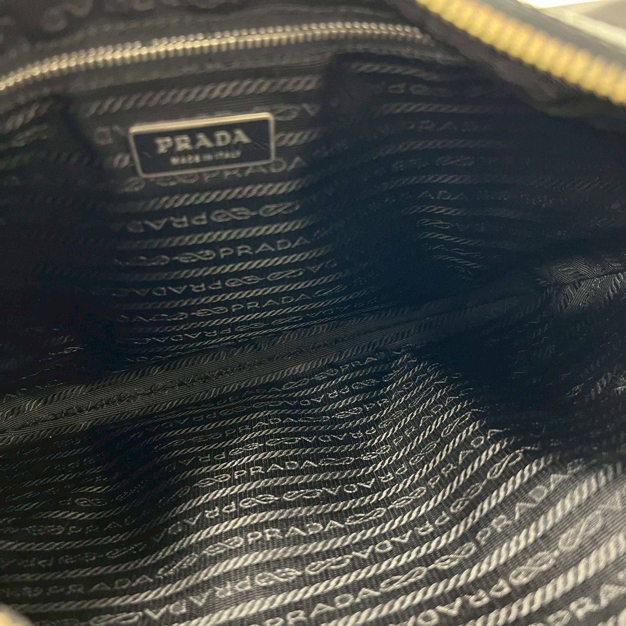 プラダ ナイロン レザー ショルダーバッグ
