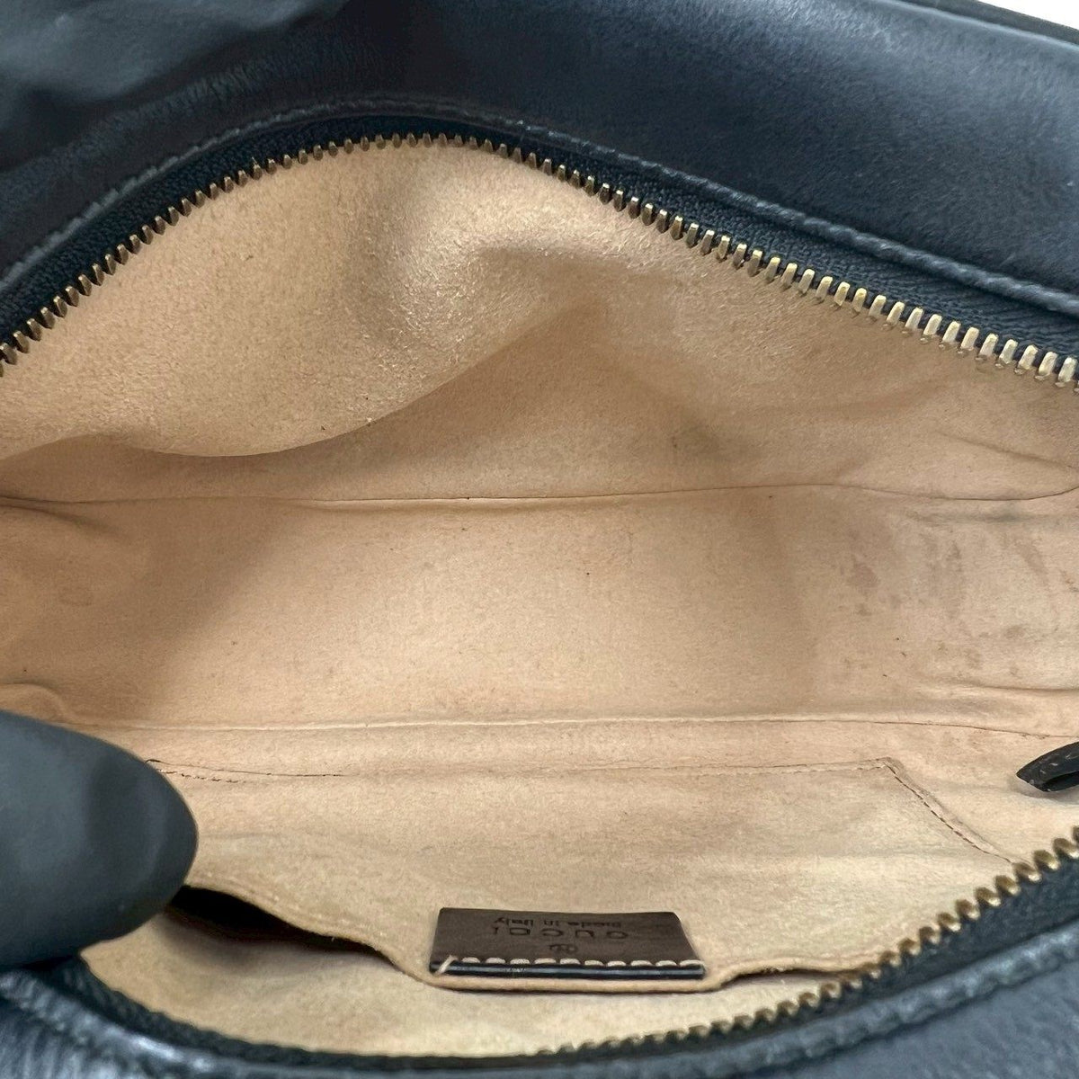グッチ GGマーモント レザーショルダーバッグ