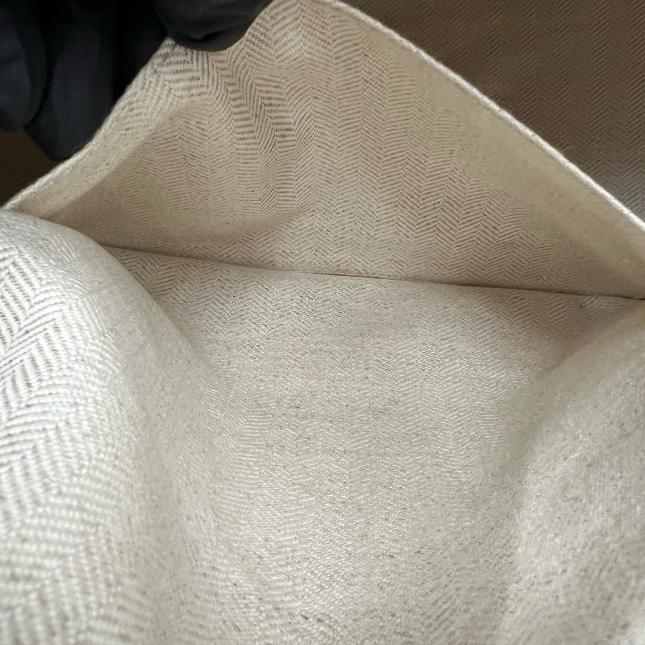 ロエベ キュービィ レザーショルダーバッグ