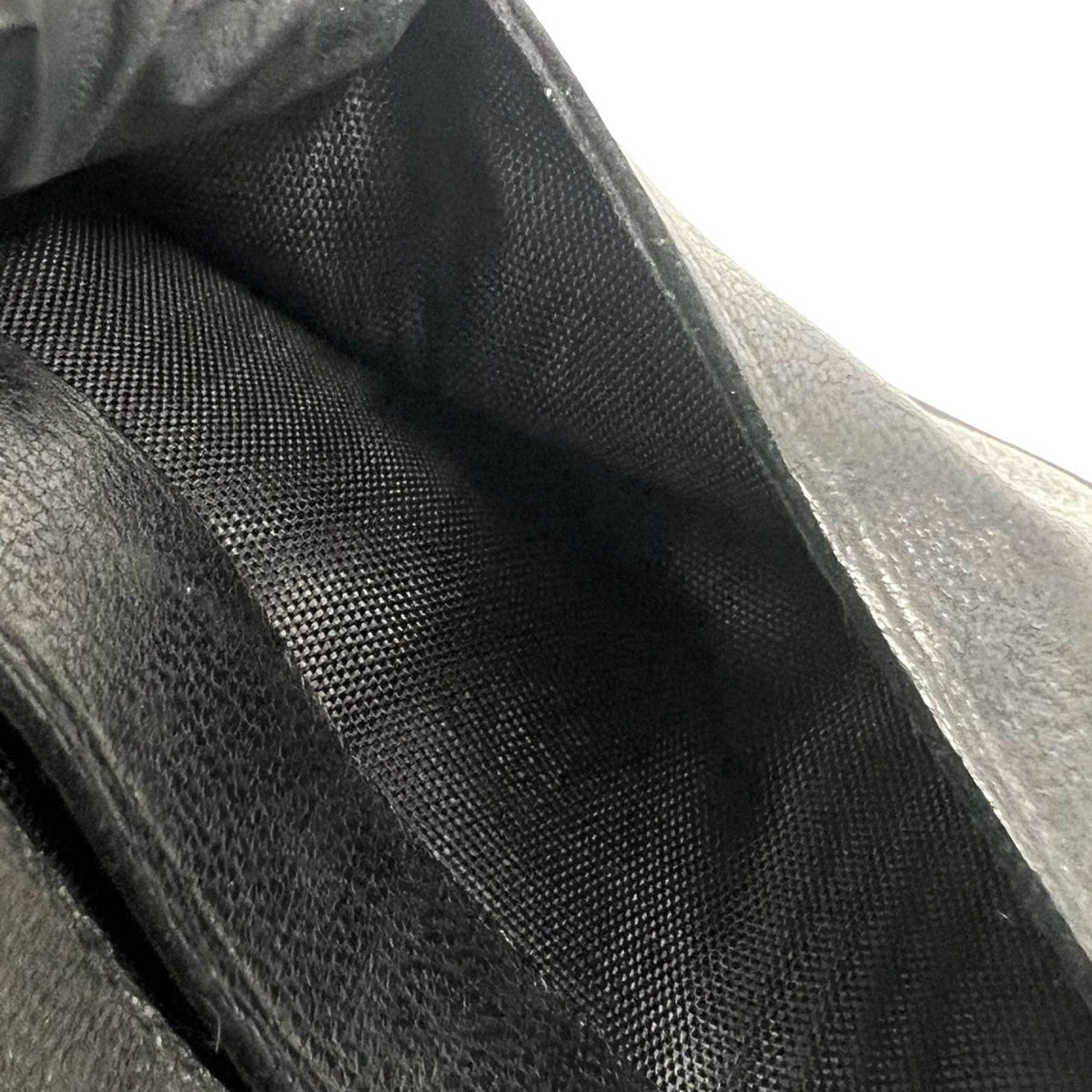シャネル アイコン ココマーク ラムスキン 二つ折り財布