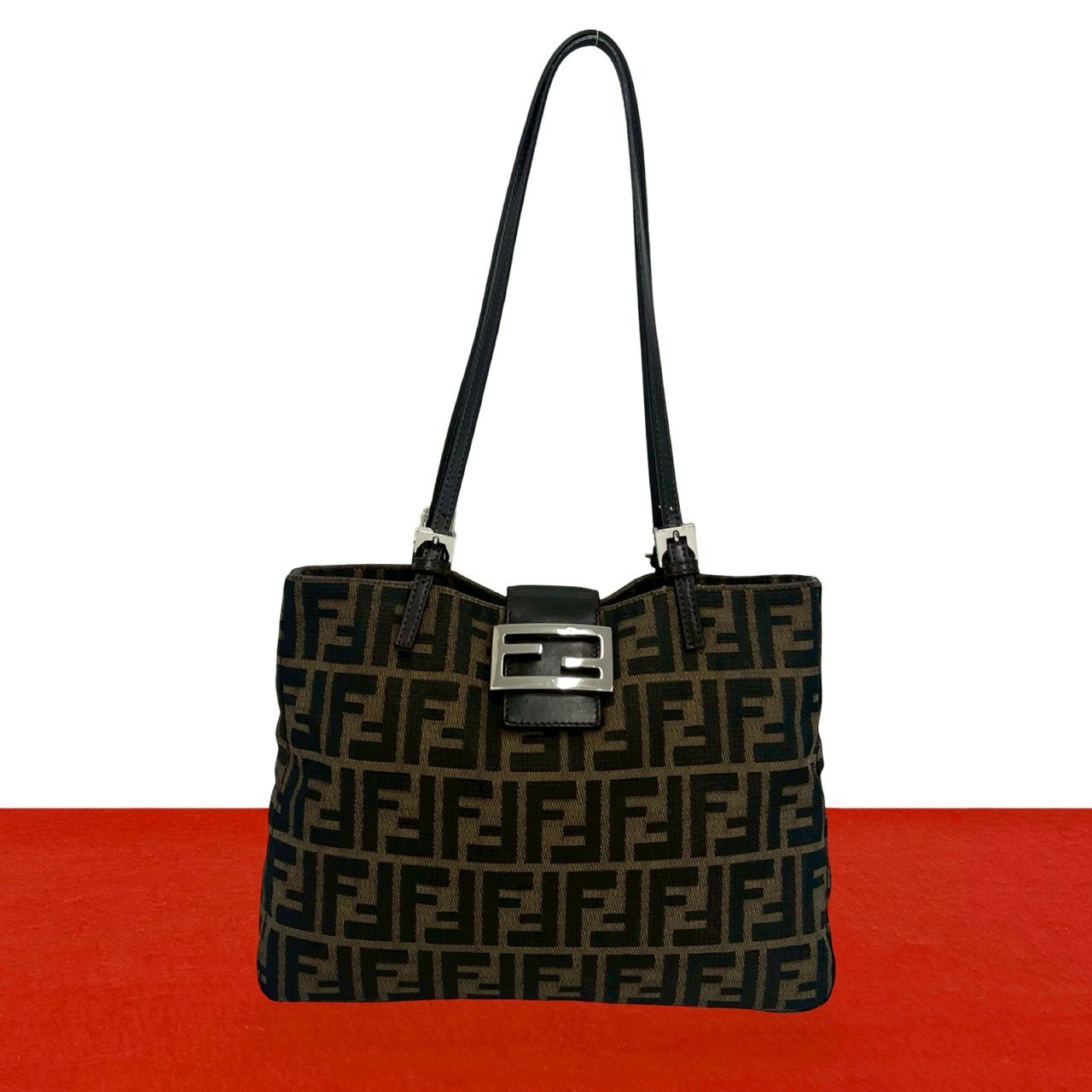 フェンディ ズッカ キャンバス レザー ショルダーバッグ