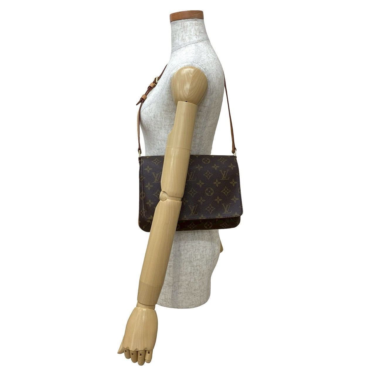 ルイヴィトン モノグラム ミュゼット タンゴ ショルダーバッグ