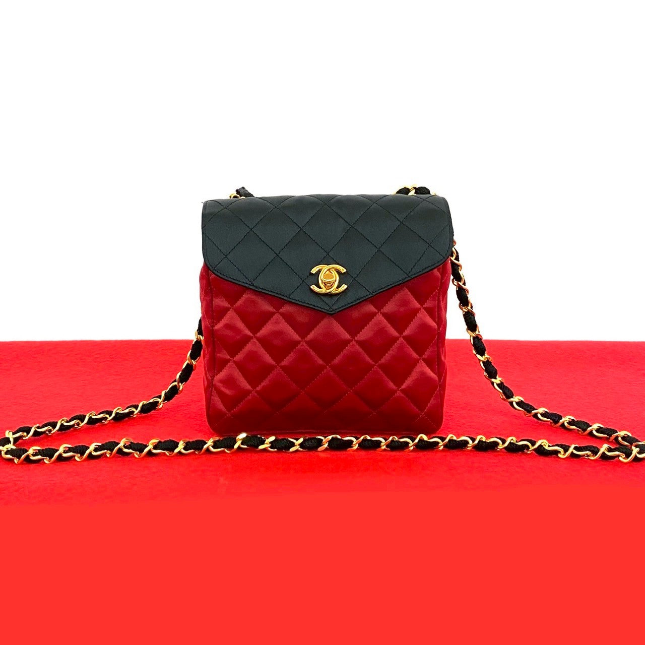 シャネル マトラッセ サテン ショルダー バッグ