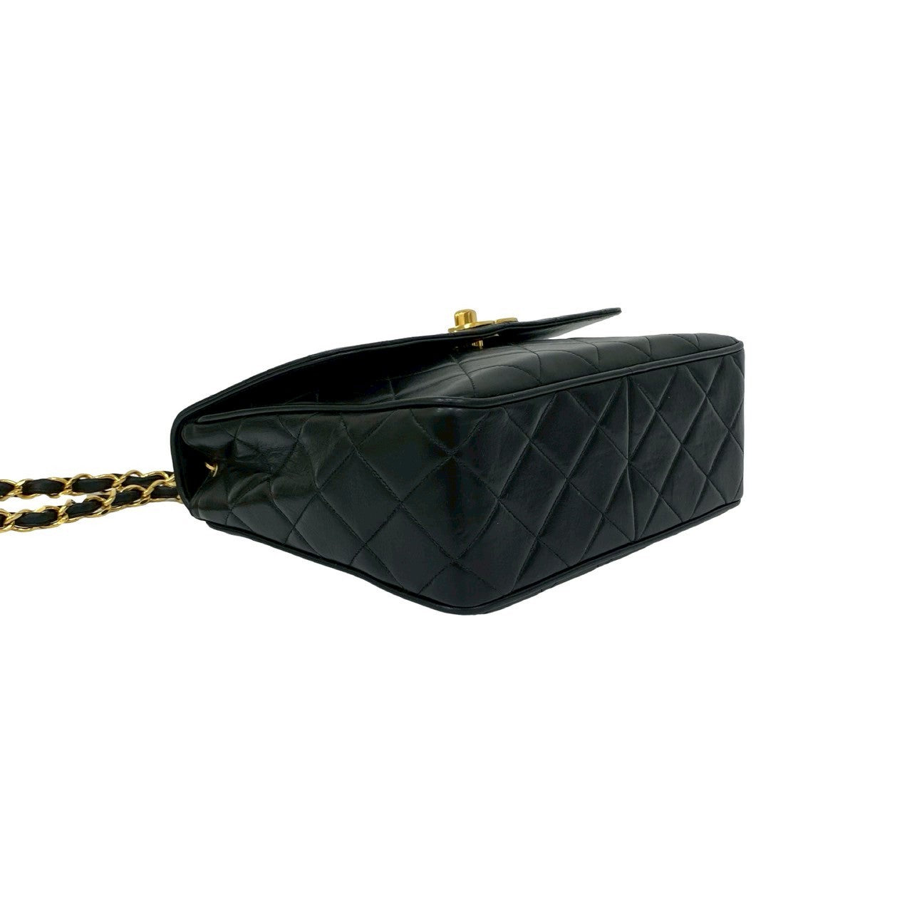 シャネル マトラッセ ラムスキン ショルダーバッグ