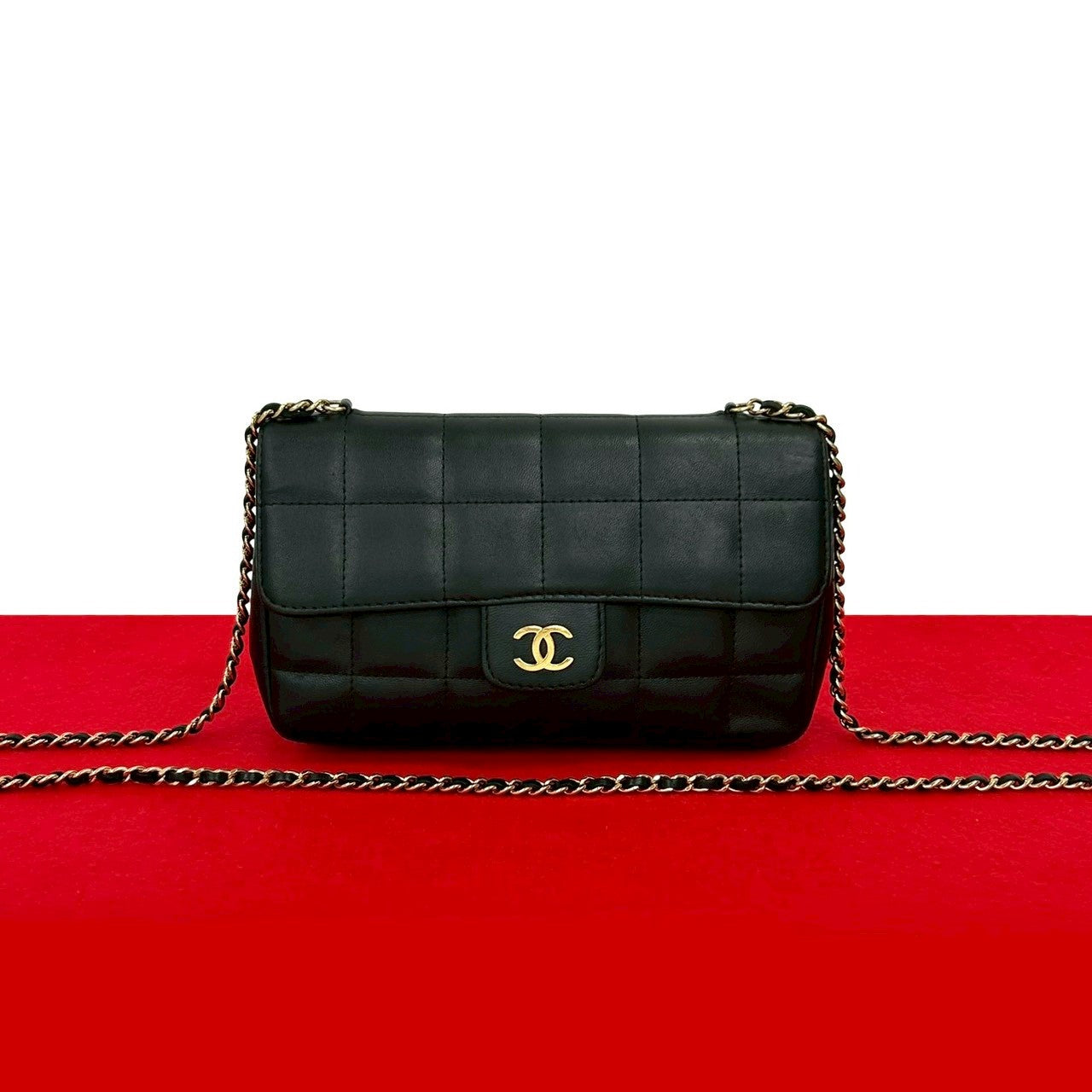 シャネル チョコバー ラムスキン ミニ ショルダー バッグ