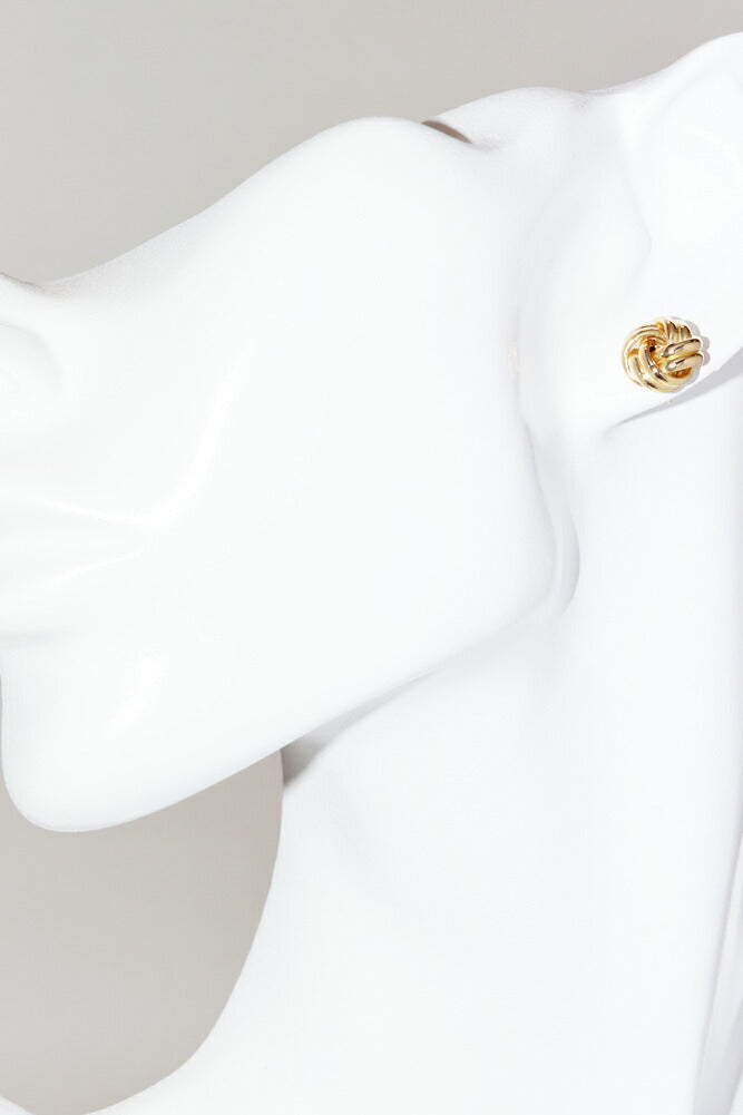 Au750 ラブ ノット ピアス