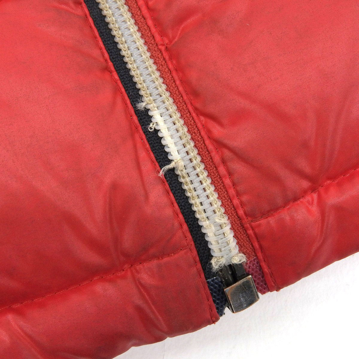 Moncler キッズ ダウンジャケット レッド サイズ3