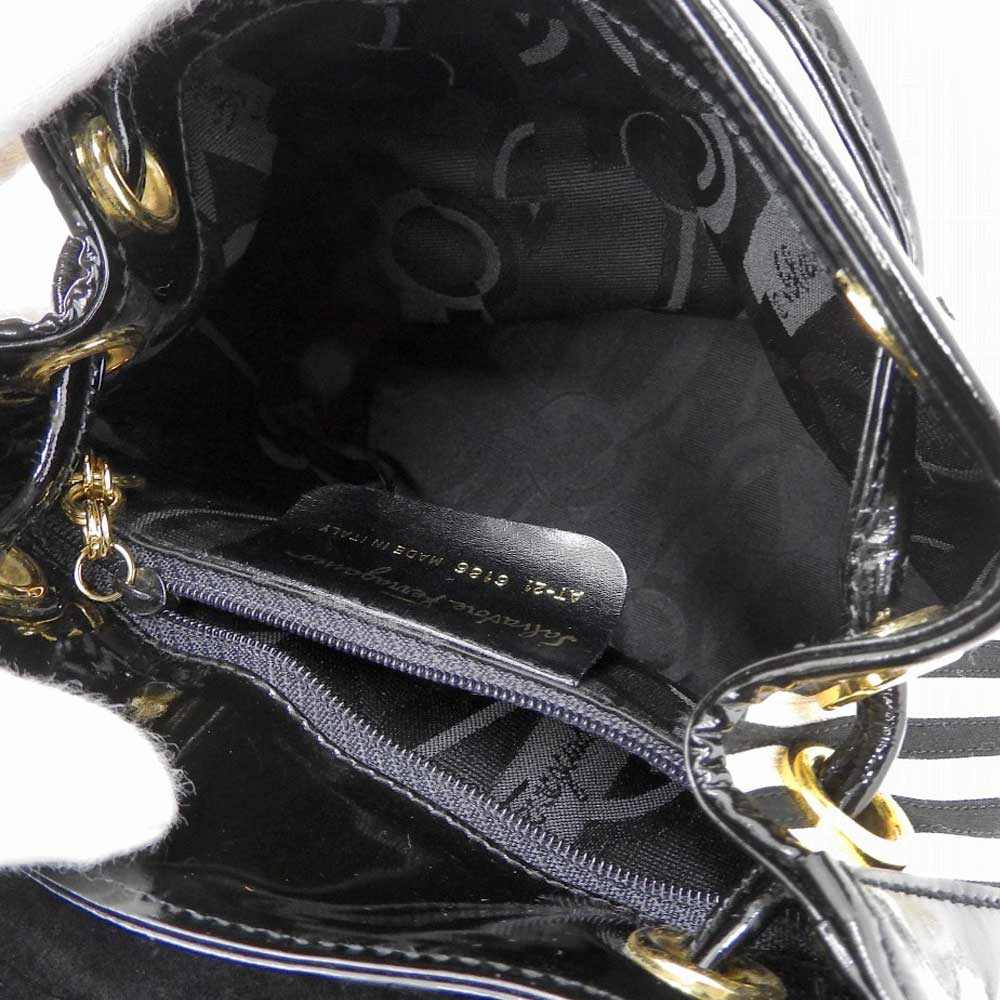 サルヴァトーレ フェラガモ ストライプ バックパック 黒白