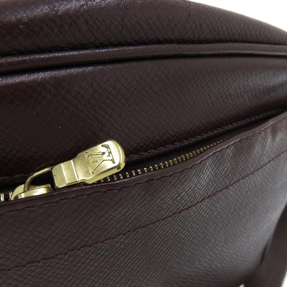 ルイヴィトン タイガ カルガ クラッチ M30816