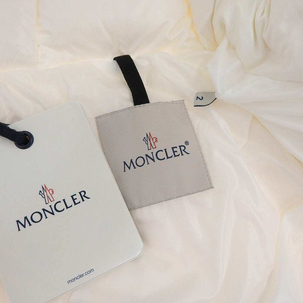 Moncler ダウンジャケット ホワイト