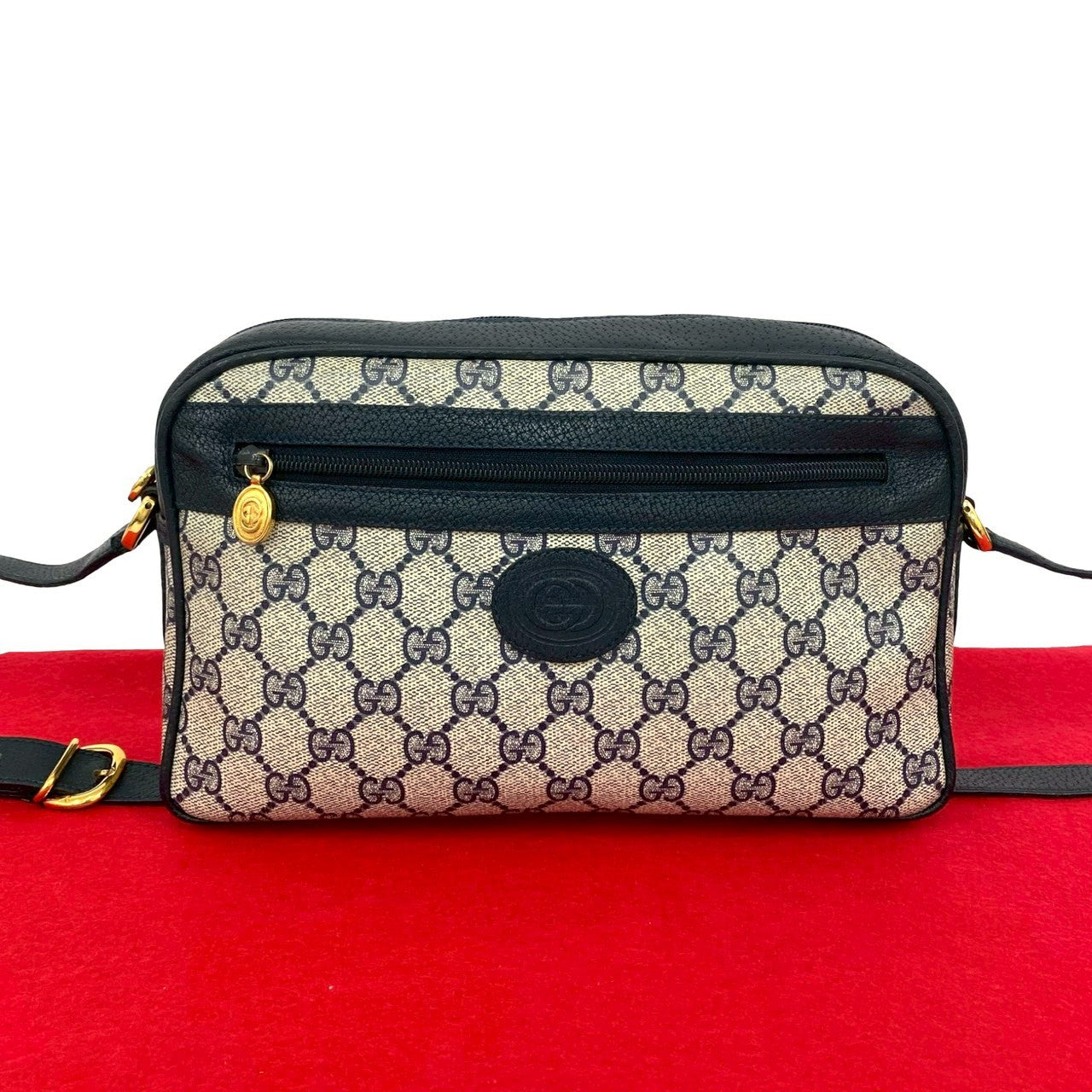 グッチ GGロゴ レザーショルダーバッグ