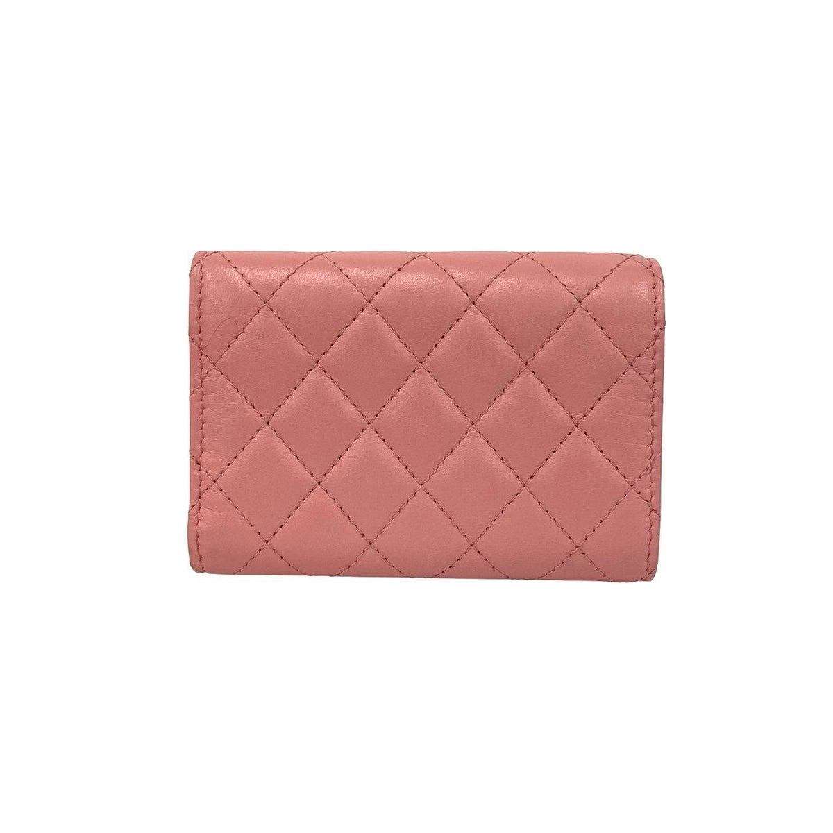 シャネルボーイシャネル三つ折り財布