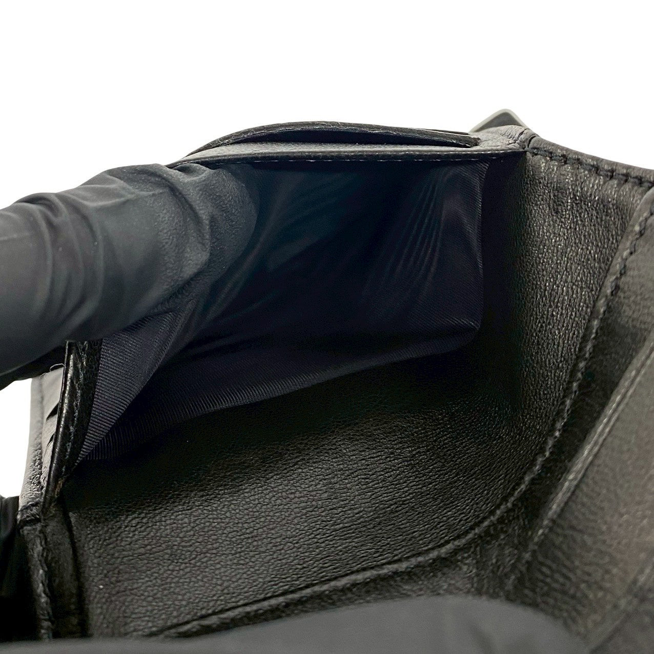 シャネル ココマーク キャビアスキン 財布