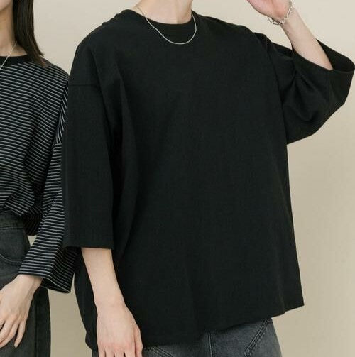 センスオブプレイスバイアーバンリサーチ コットンTシャツ