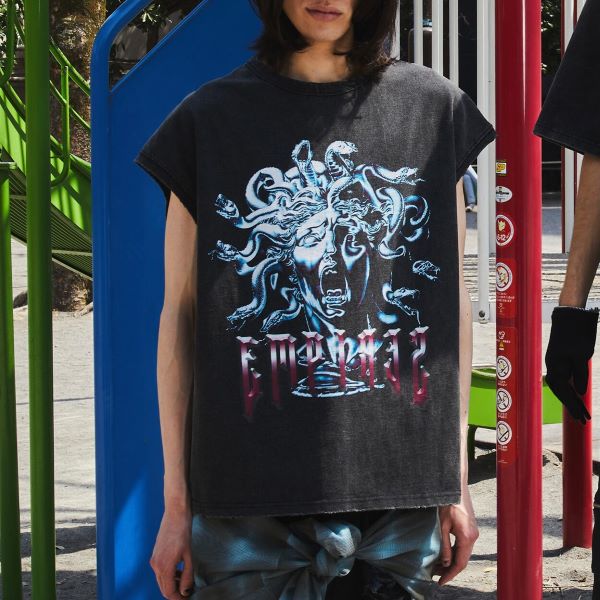 ダンケシェーン GRADATION CHEMICAL NOSLEEVES MEDUSA コットンノースリーブトップス